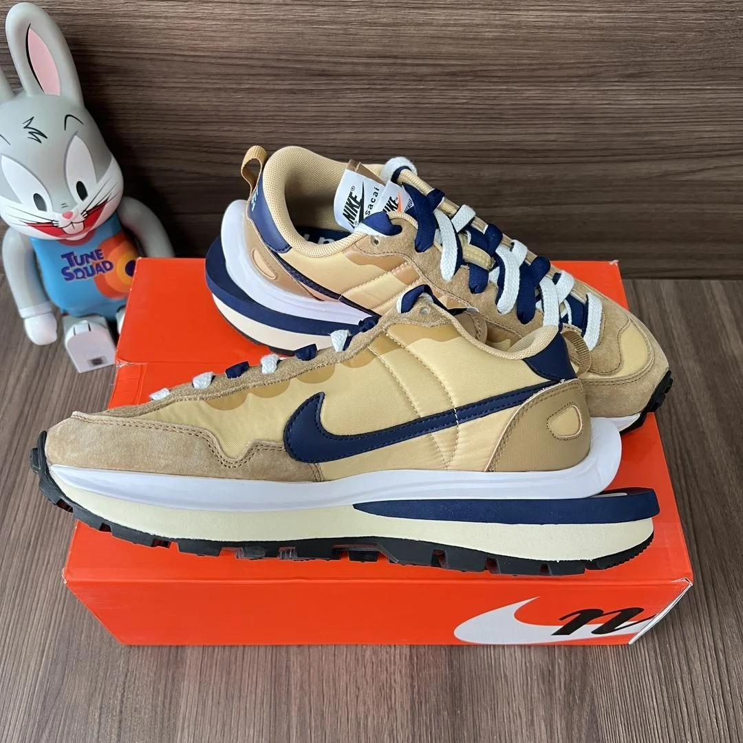 SmoothTexture Sacai x Nike VaporWaffle Shoes 33449