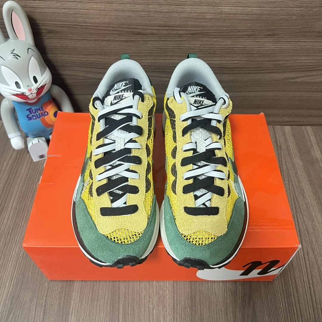 Chic Sacai x Nike VaporWaffle Shoes 33464
