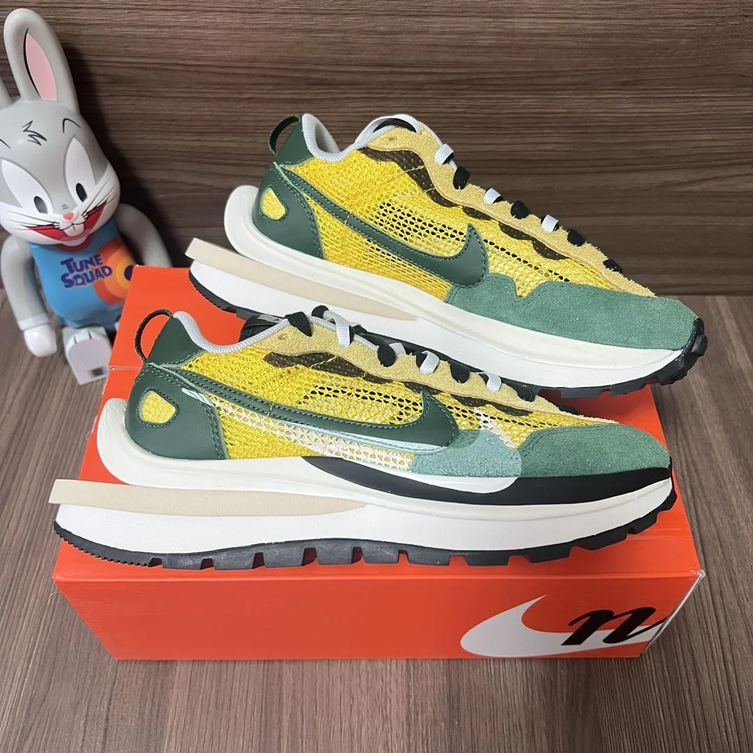 Chic Sacai x Nike VaporWaffle Shoes 33464