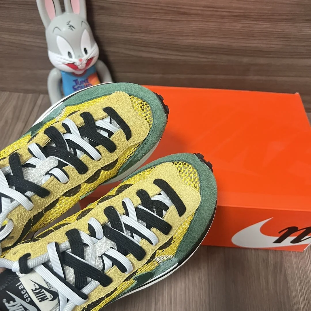 Chic Sacai x Nike VaporWaffle Shoes 33464