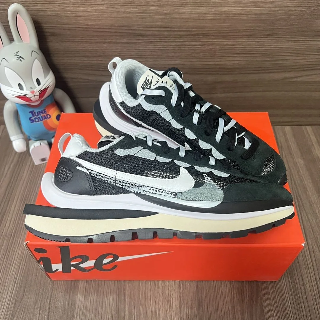 Reliable Sacai x Nike VaporWaffle Shoes 33461