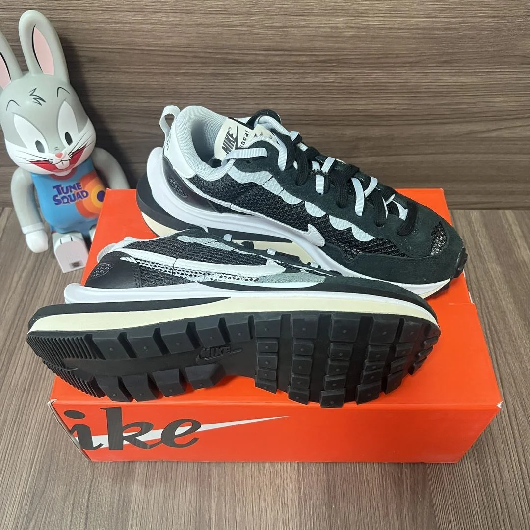 Reliable Sacai x Nike VaporWaffle Shoes 33461