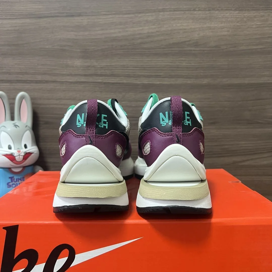 Sacai x Nike VaporWaffle Shoes SoftTouch 33474