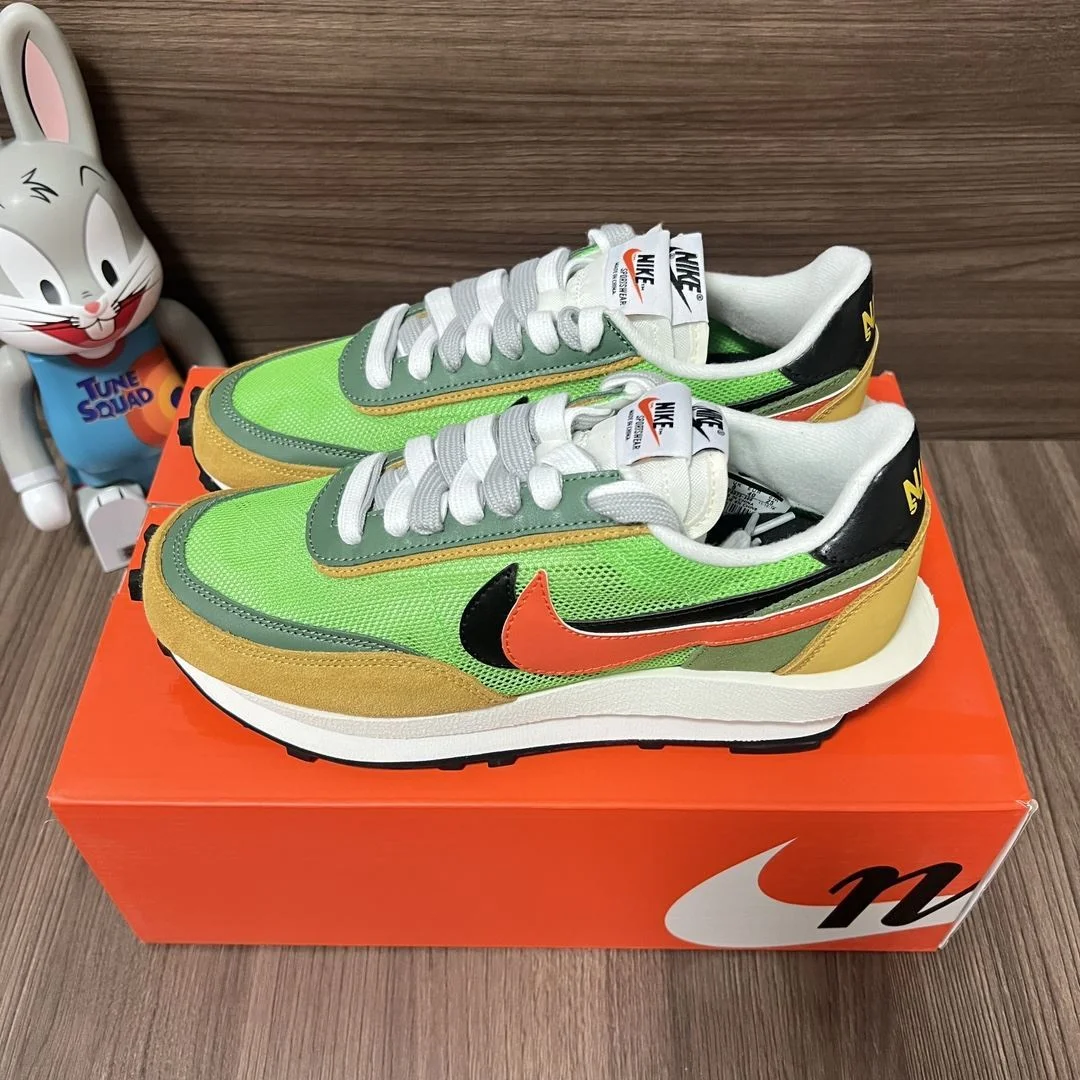 EyeCatching Sacai x Nike VaporWaffle Shoes 33453