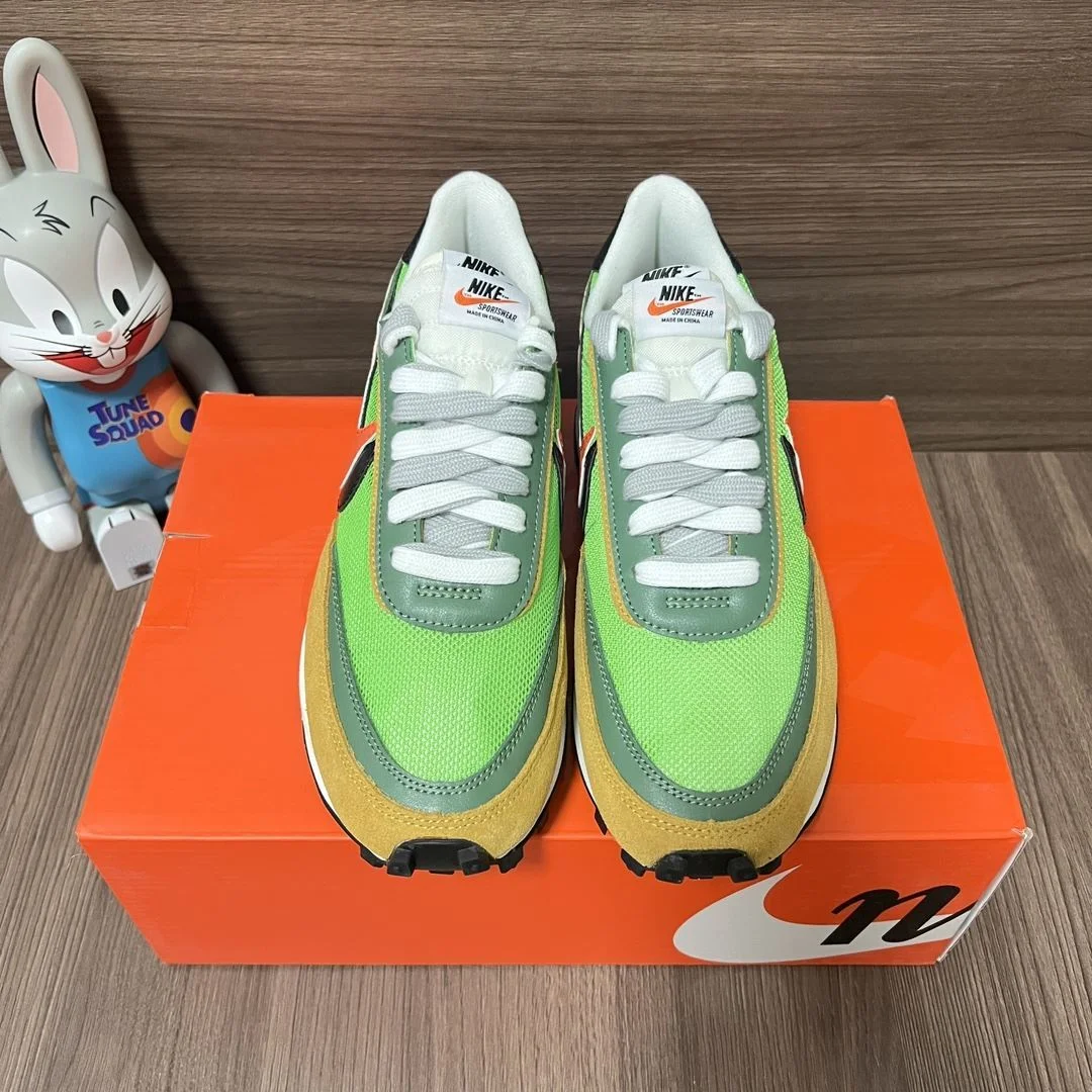 EyeCatching Sacai x Nike VaporWaffle Shoes 33453