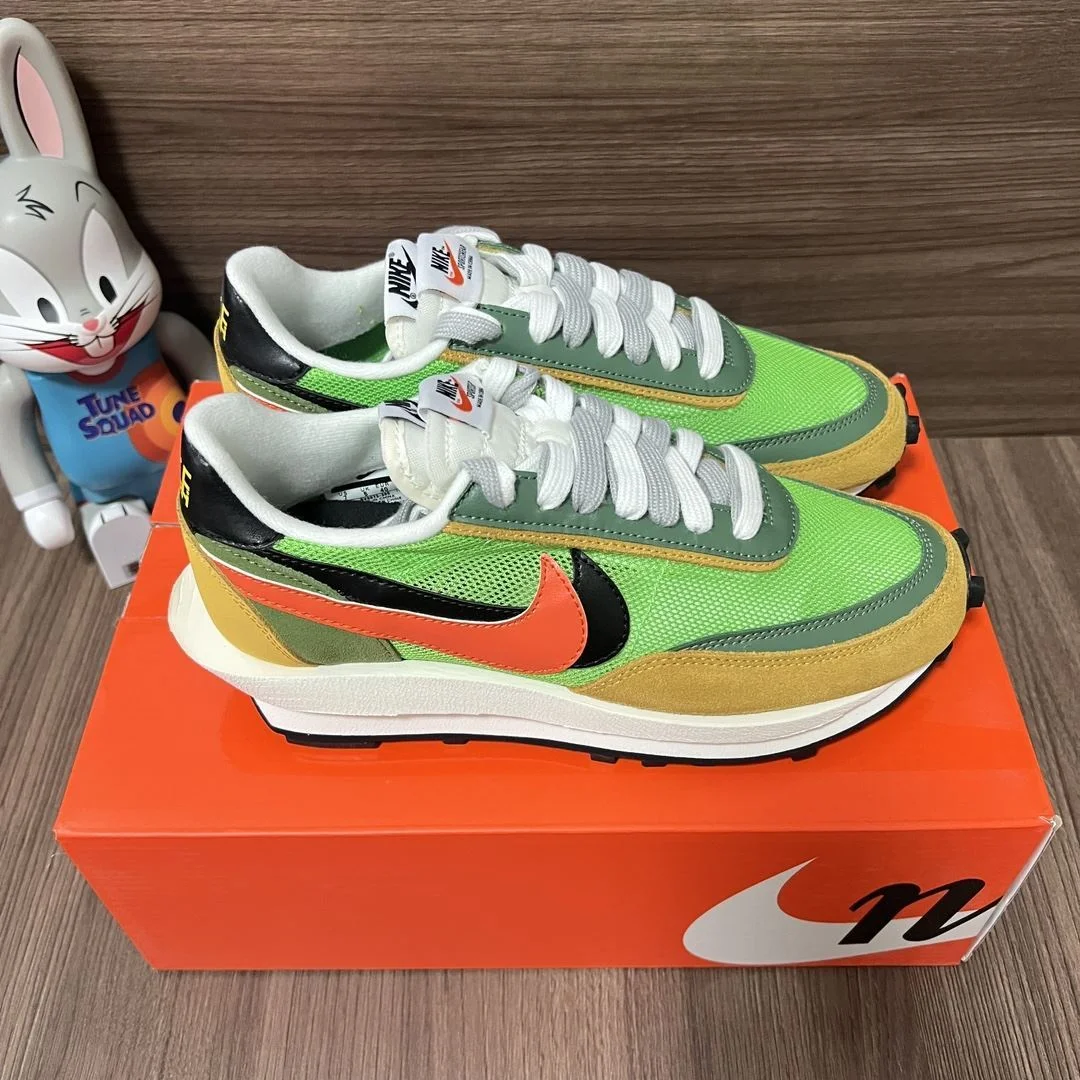 EyeCatching Sacai x Nike VaporWaffle Shoes 33453