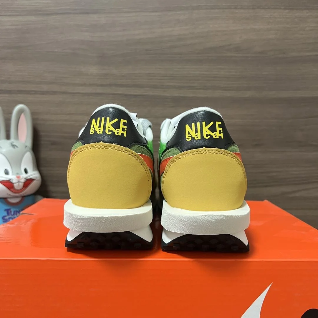 EyeCatching Sacai x Nike VaporWaffle Shoes 33453