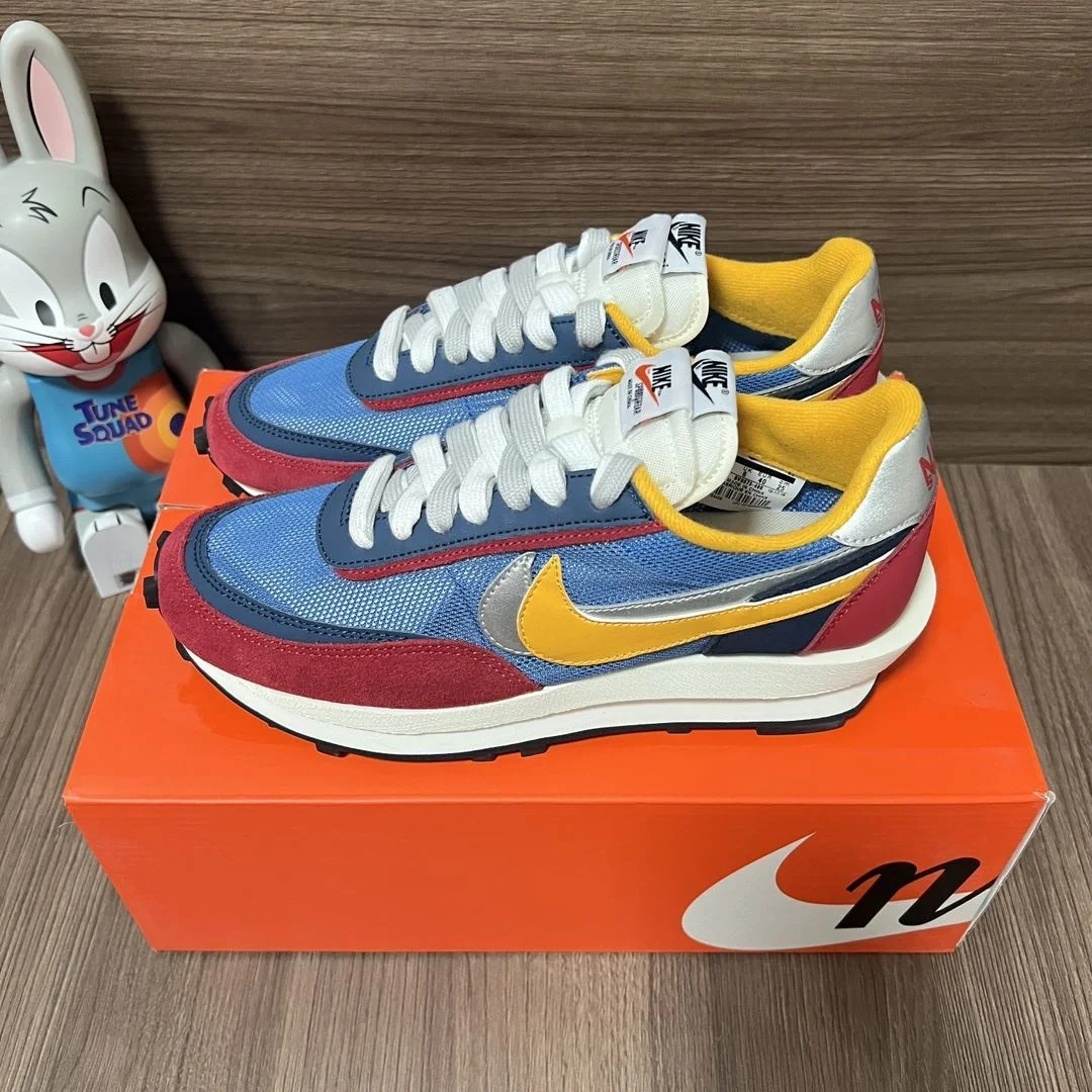 Durable Sacai x Nike VaporWaffle Shoes 33457