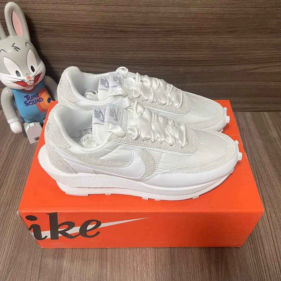 Sacai x Nike VaporWaffle Shoes Durable 33468