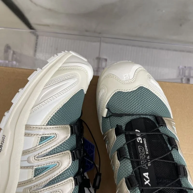 Salomon Shoes Minimalist 4098