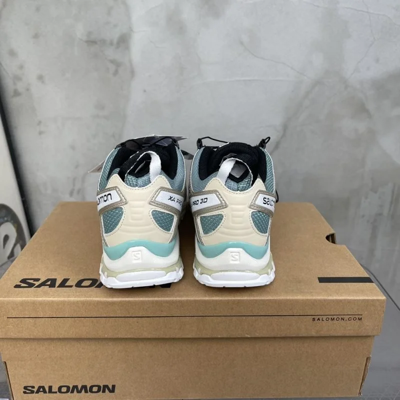 Salomon Shoes Minimalist 4098