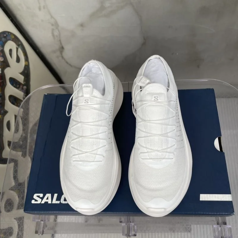 Supportive Salomon Shoes 4114