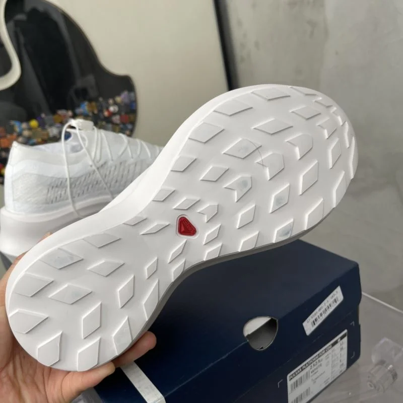 Supportive Salomon Shoes 4114