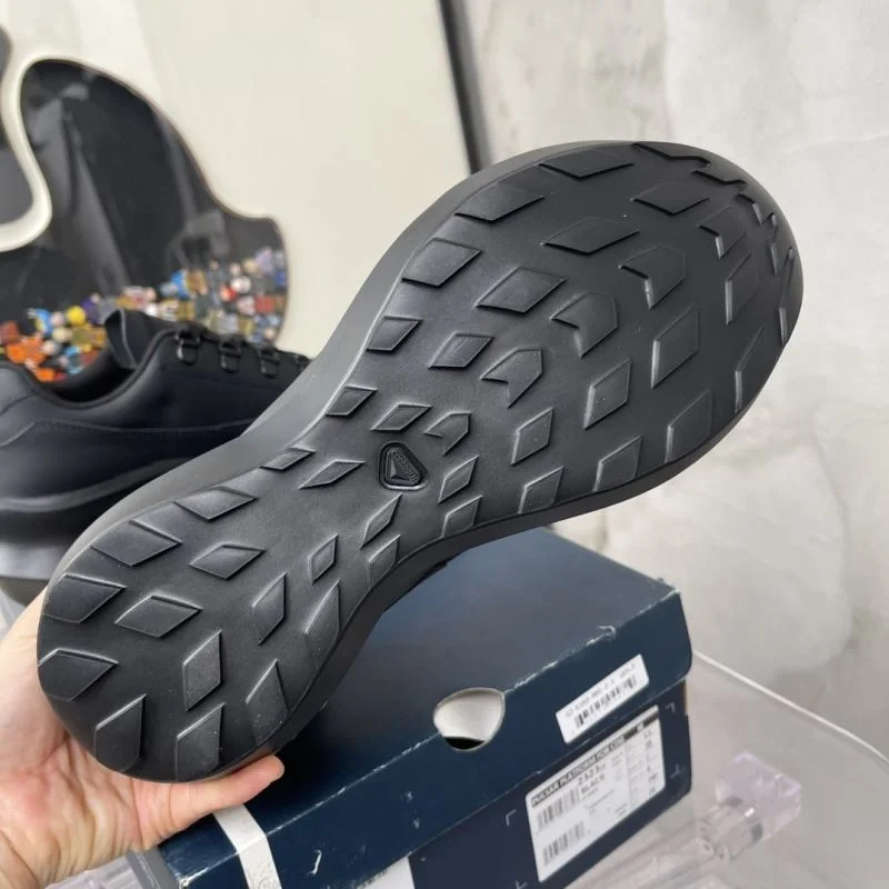 Salomon Shoes MoistureWicking 4182