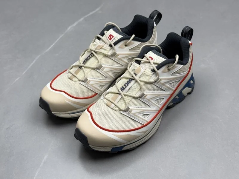 Flexible Salomon Shoes 4097