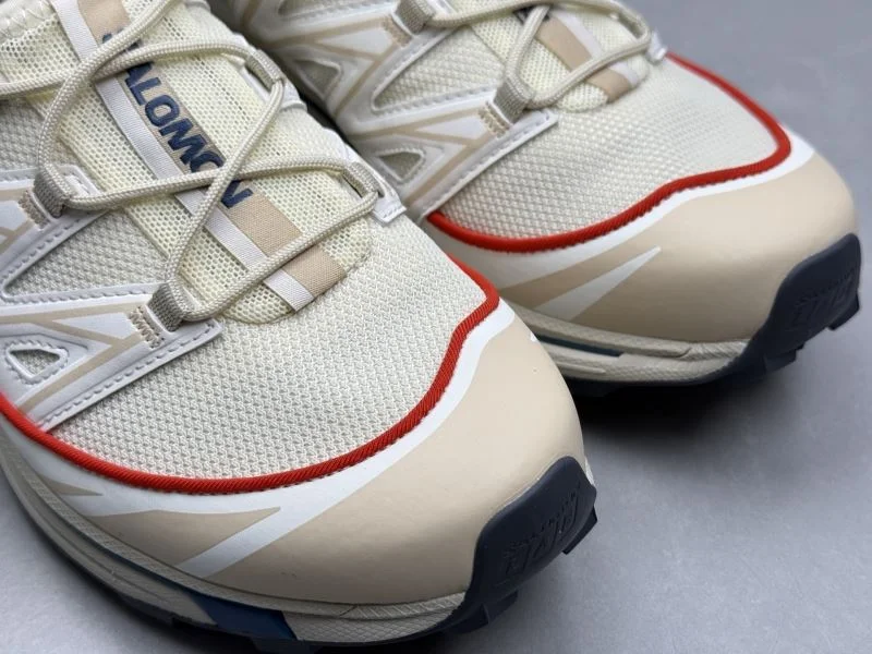Flexible Salomon Shoes 4097