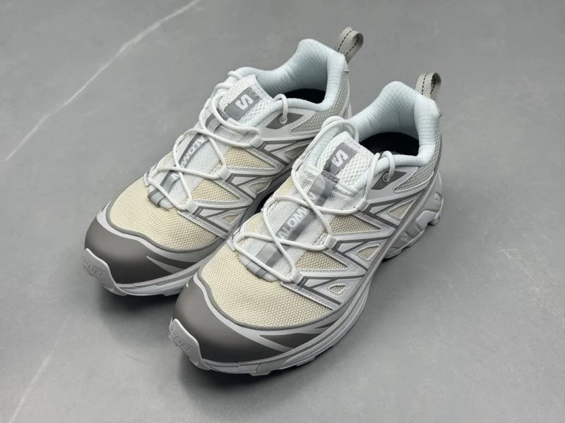 Salomon Shoes Compact 4085