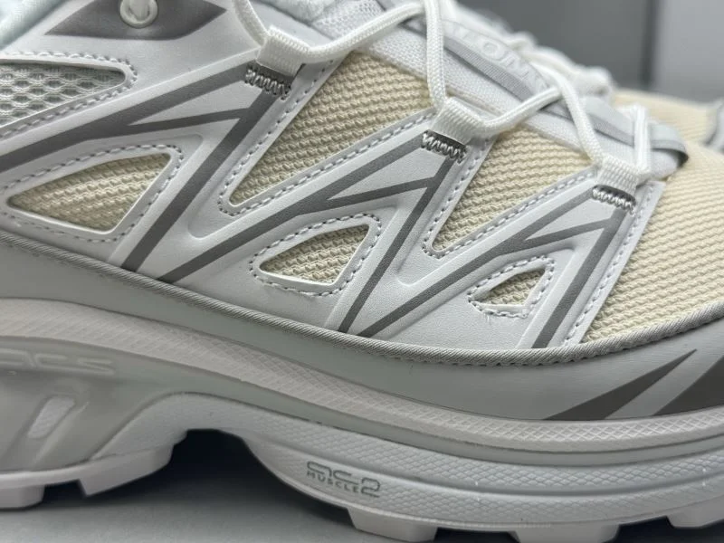Salomon Shoes Compact 4085