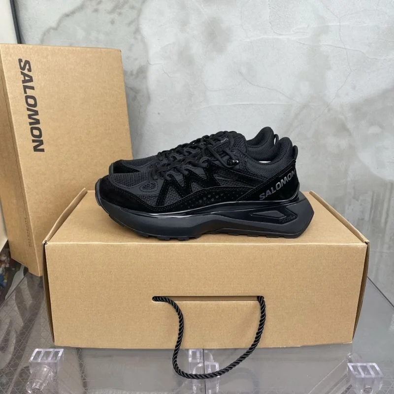 Flexible Salomon Shoes 4131