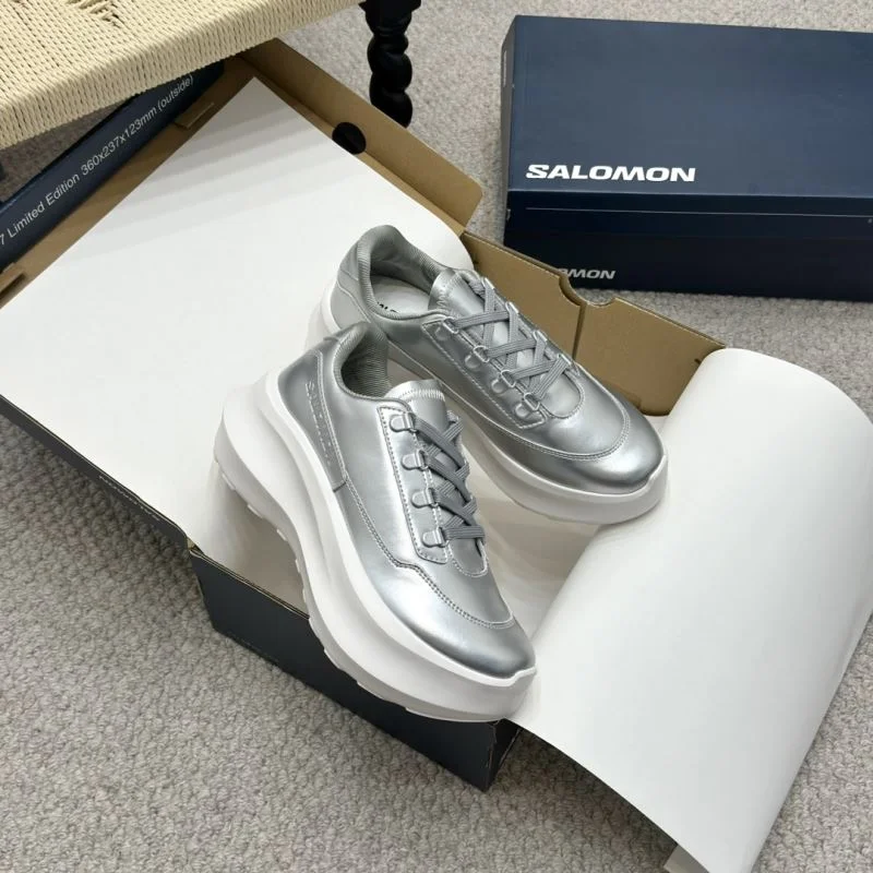 Lightweight Salomon Shoes 7282