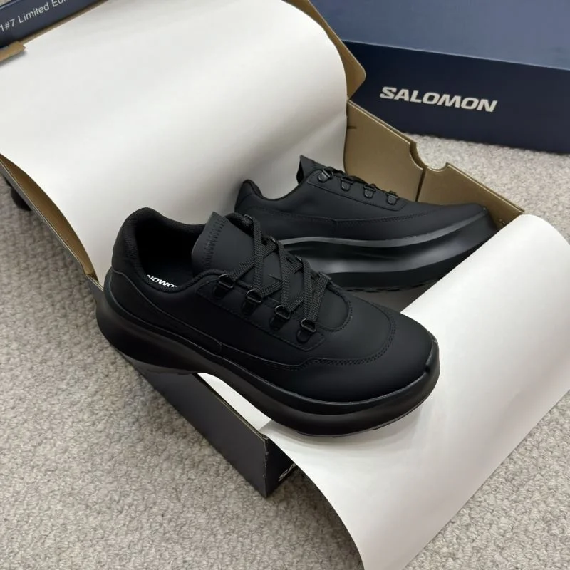 Salomon Shoes Lightweight 7337