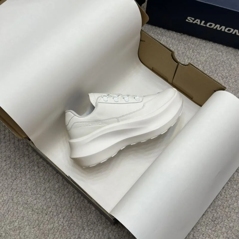 Salomon Shoes WrinkleFree 7350