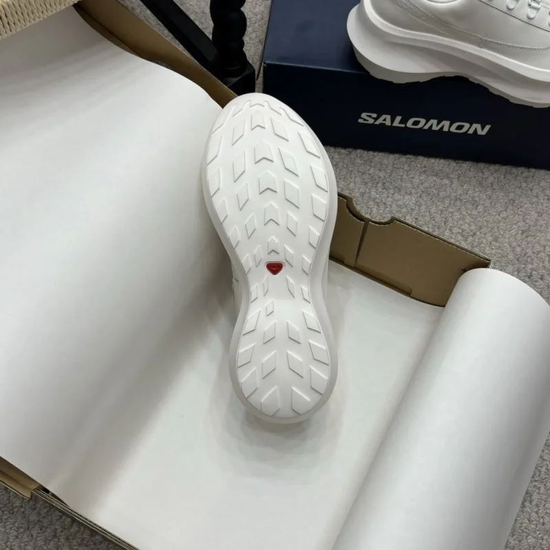 Salomon Shoes WrinkleFree 7350