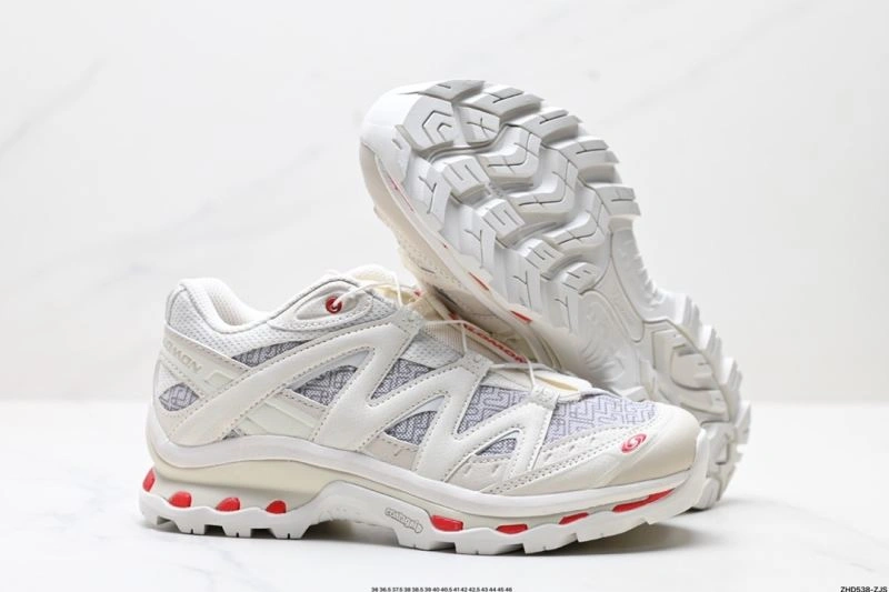 Versatile Salomon Shoes 2925