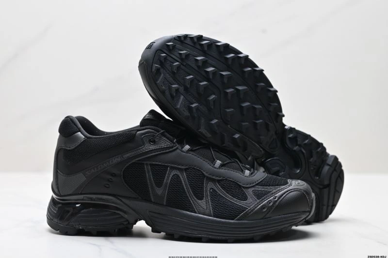 Salomon Shoes Compact 2899