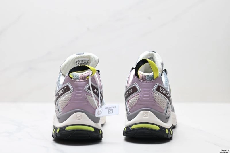 WrinkleFree Salomon Shoes 2897