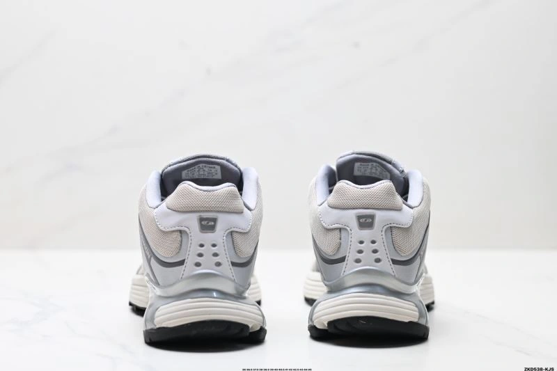 RelaxedFit Salomon Shoes 2894