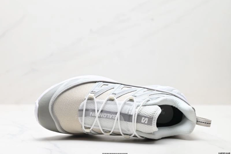 Flexible Salomon Shoes 2904