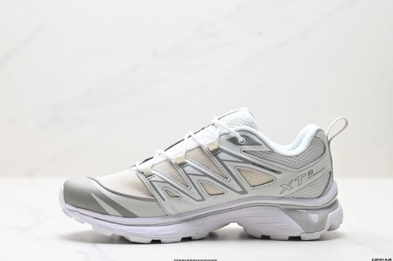Flexible Salomon Shoes 2904
