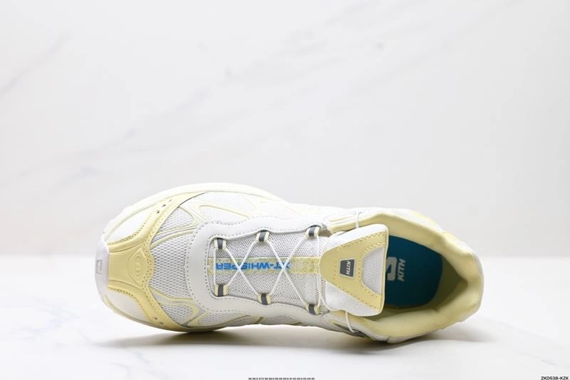 Salomon Shoes Cozy 1718