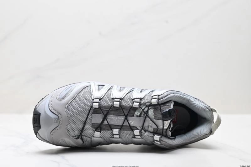 Chic Salomon Shoes 1708