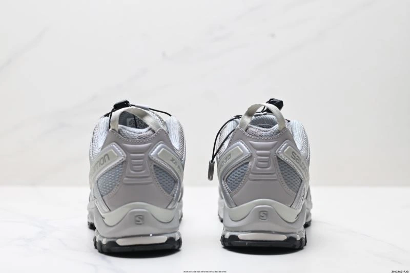 Chic Salomon Shoes 1708