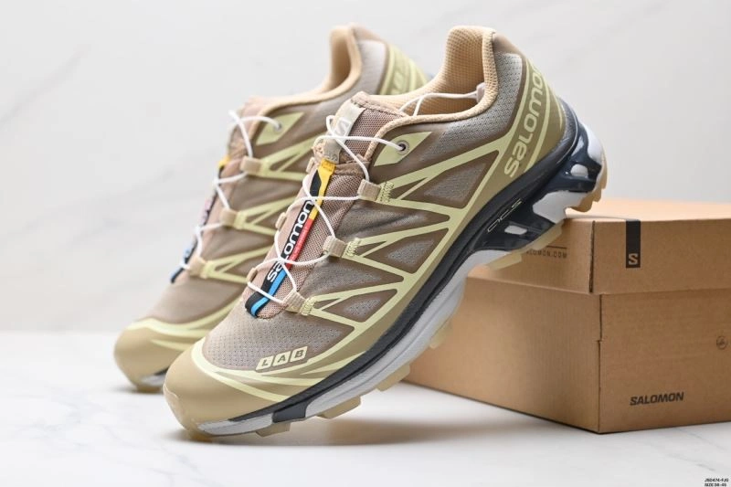 Salomon Shoes UrbanChic 1709