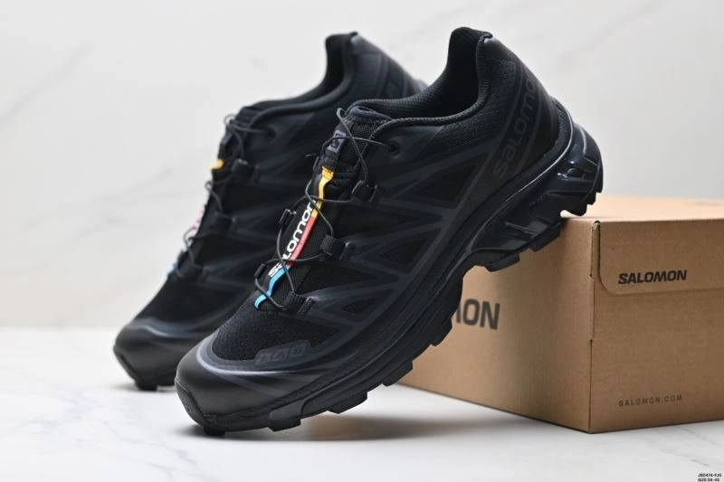 Salomon Shoes Sporty 1705