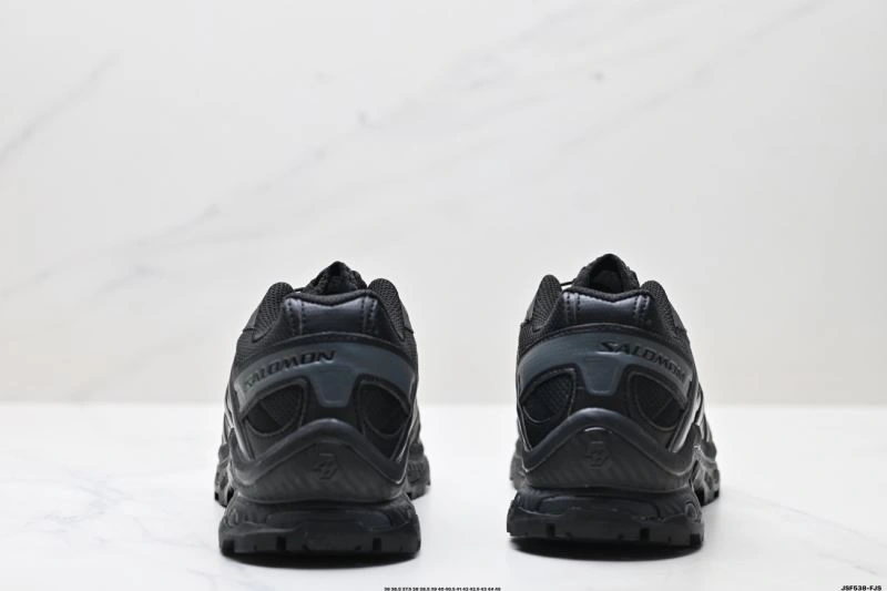 Salomon Shoes Vibrant 1701