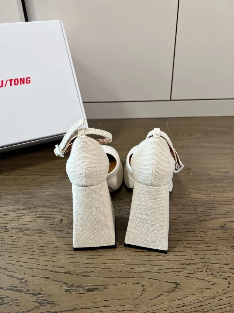 WaterResistant Shushutong Sandals 11257