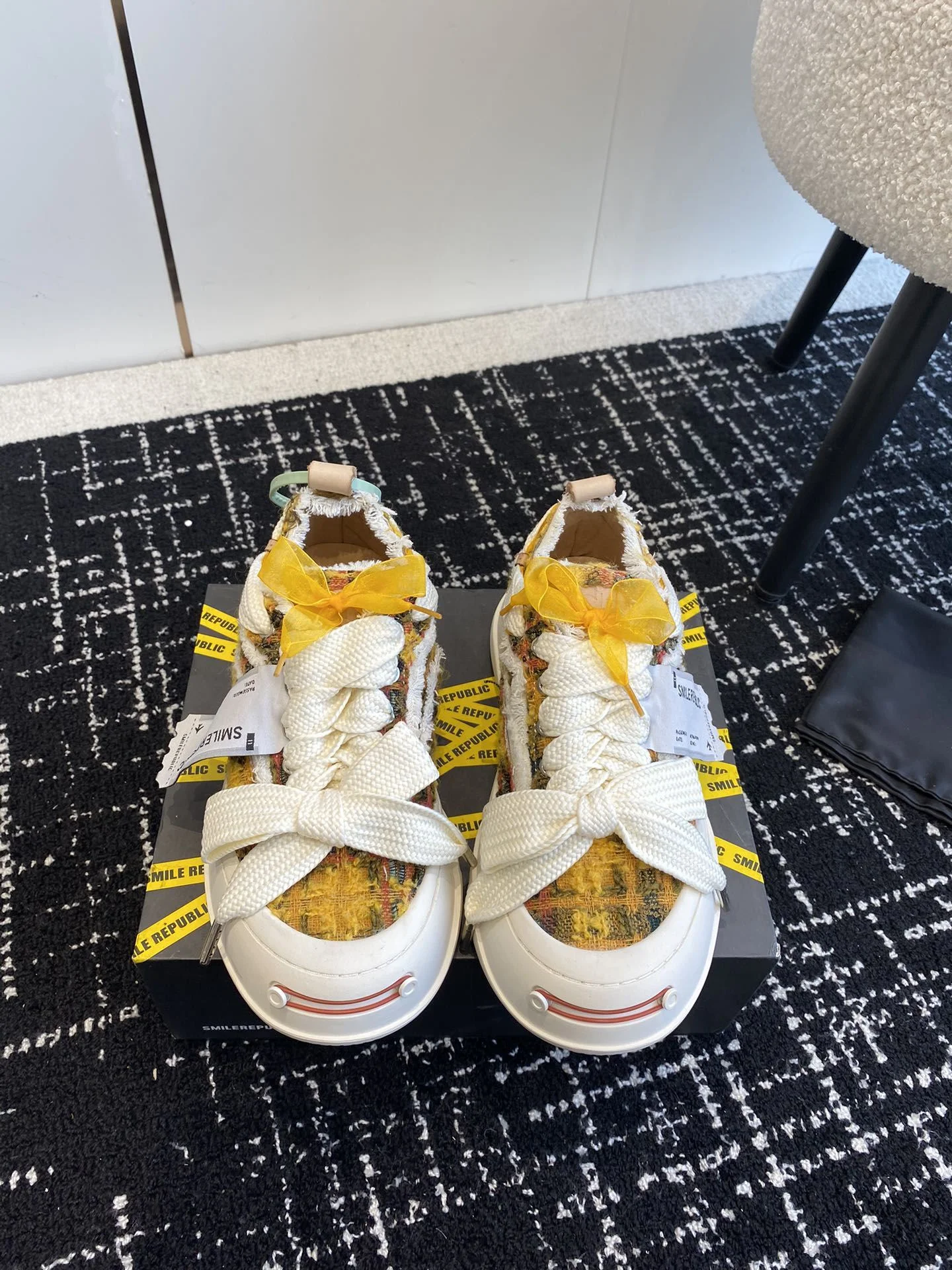 Smilerepublic Shoes Neat 7311