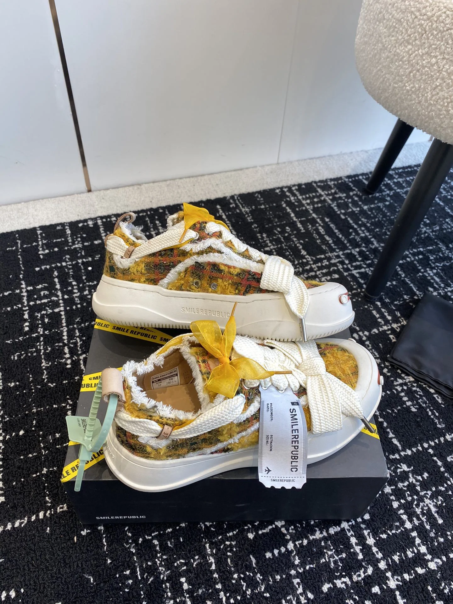 Smilerepublic Shoes Neat 7311