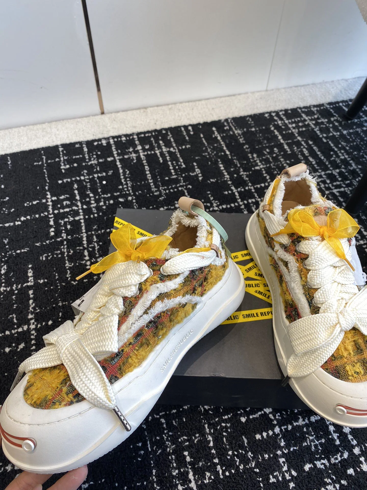 Smilerepublic Shoes Neat 7311