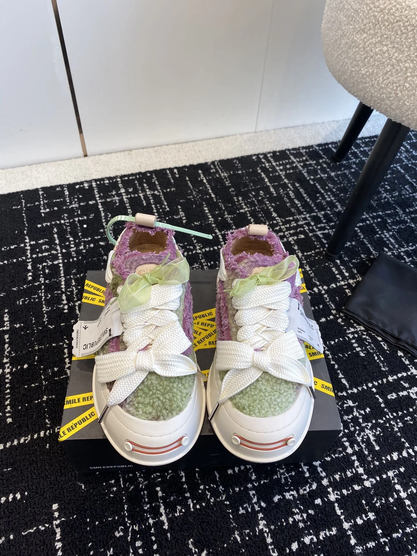 FreshLook Smilerepublic Shoes 7285