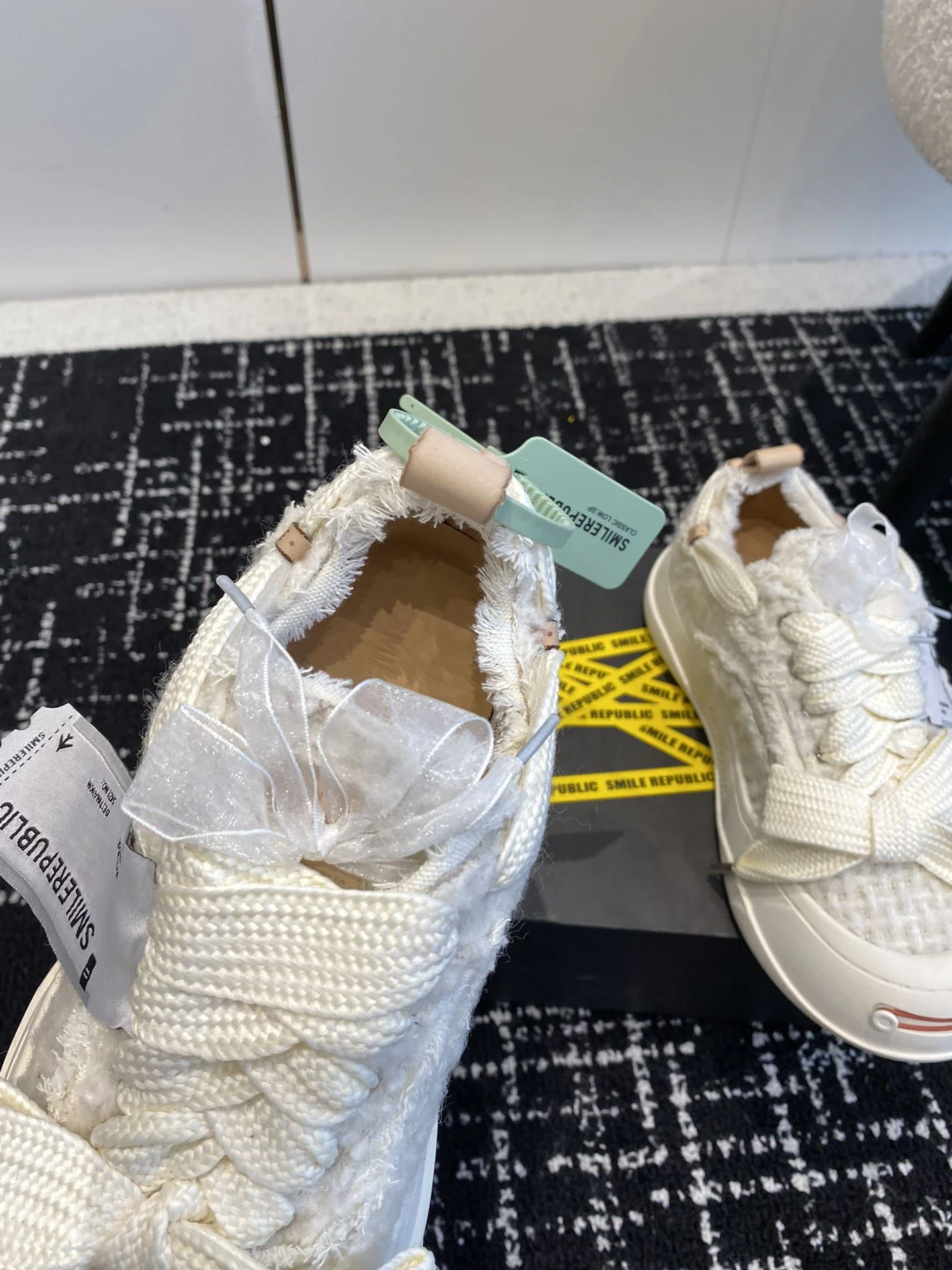Smilerepublic Shoes GoodFit 7245