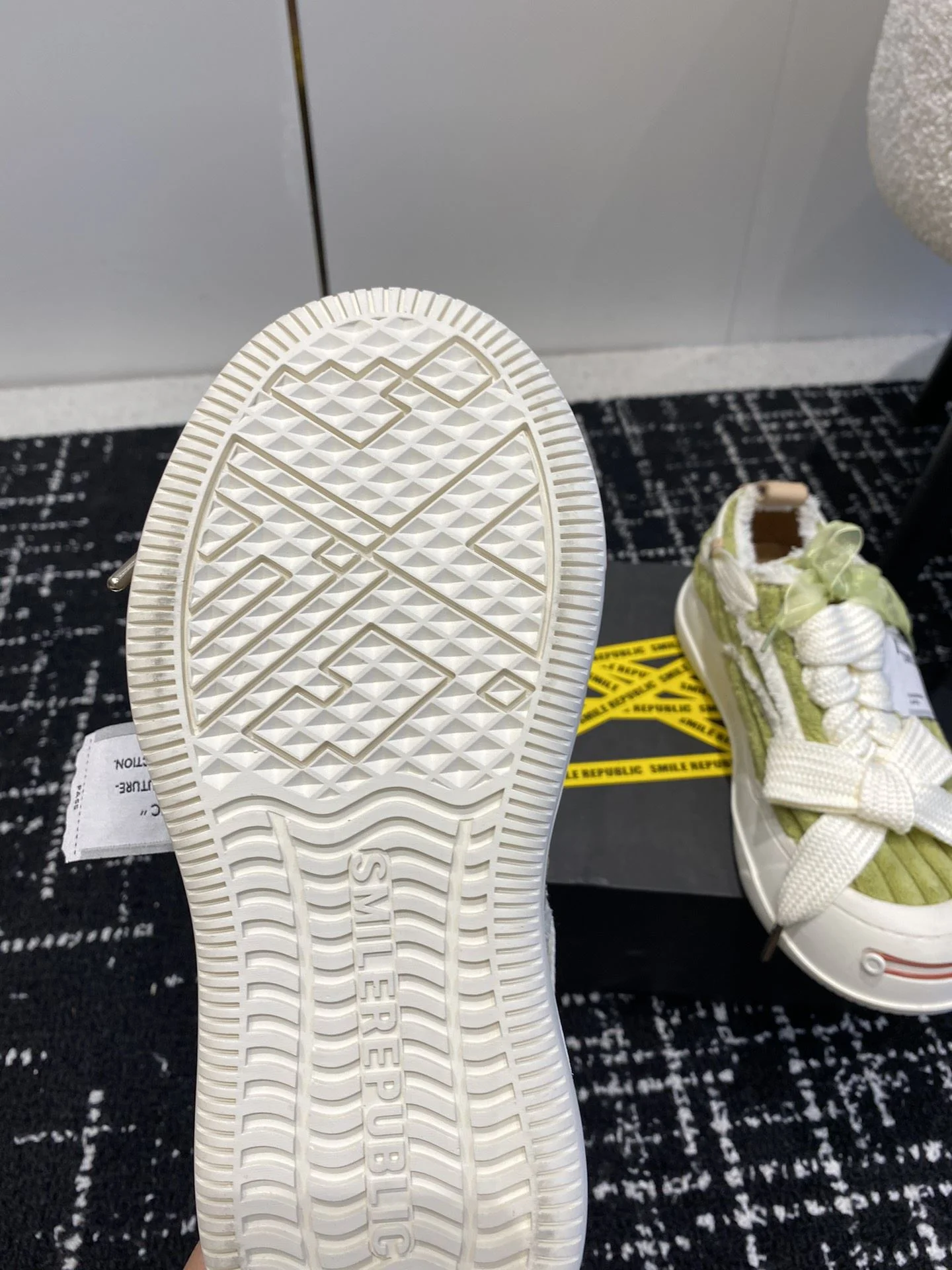 Casual Smilerepublic Shoes 7271