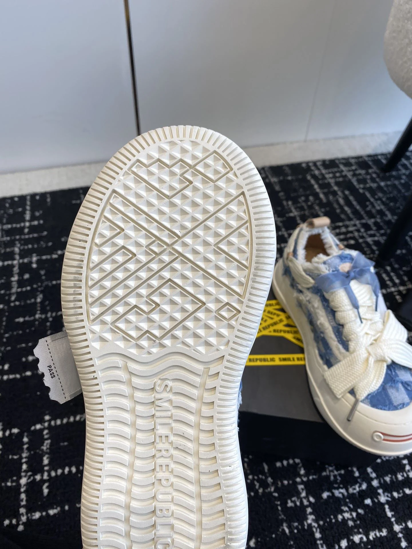 Smilerepublic Shoes MoistureWicking 7244