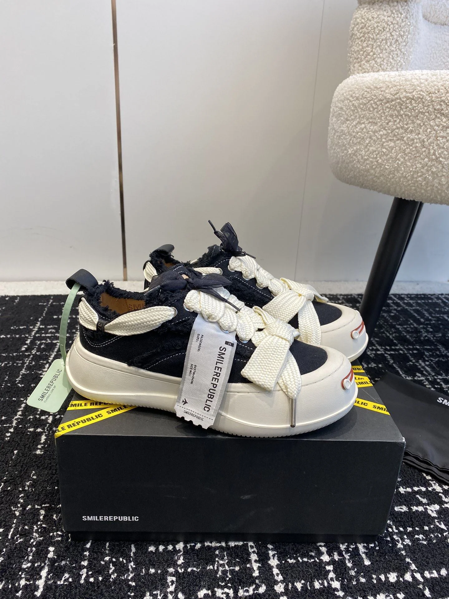 OdorResistant Smilerepublic Shoes 7226