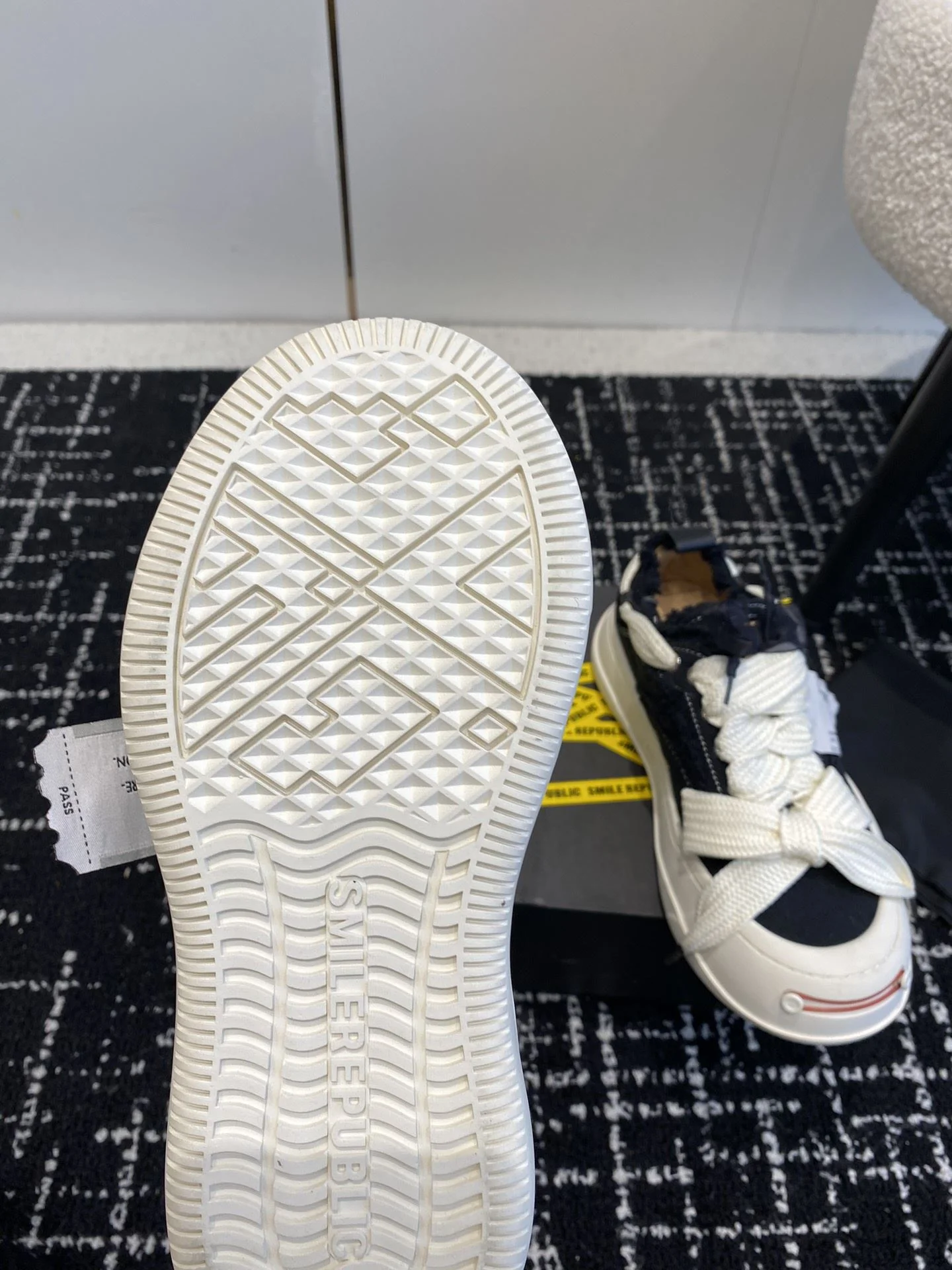 OdorResistant Smilerepublic Shoes 7226