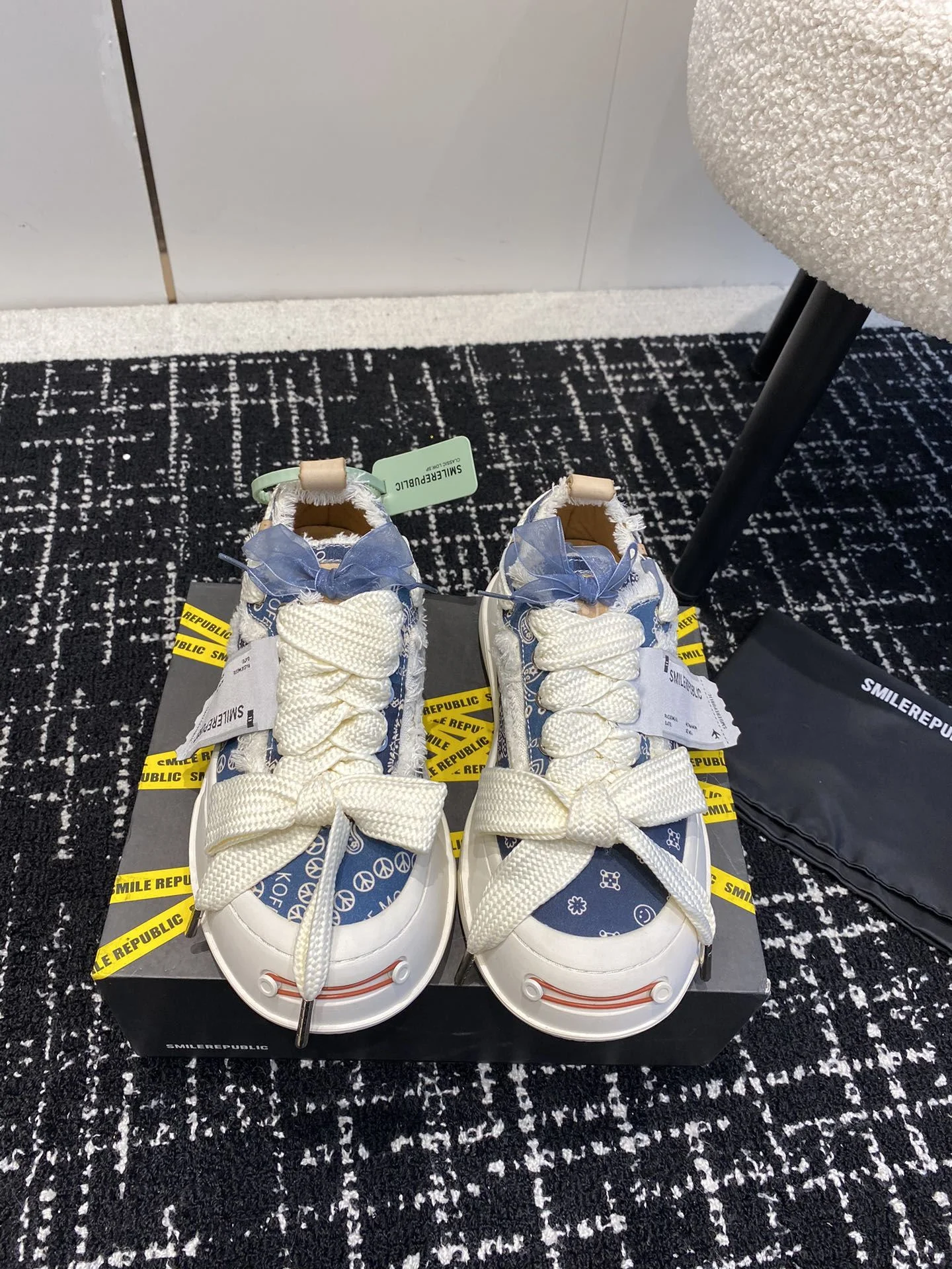 Snug Smilerepublic Shoes 7239
